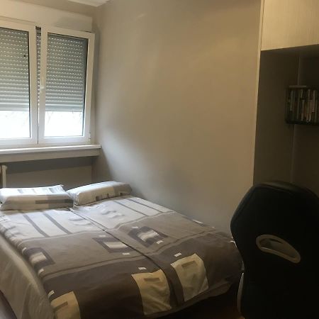 Lovely Apartment Belgrado Buitenkant foto