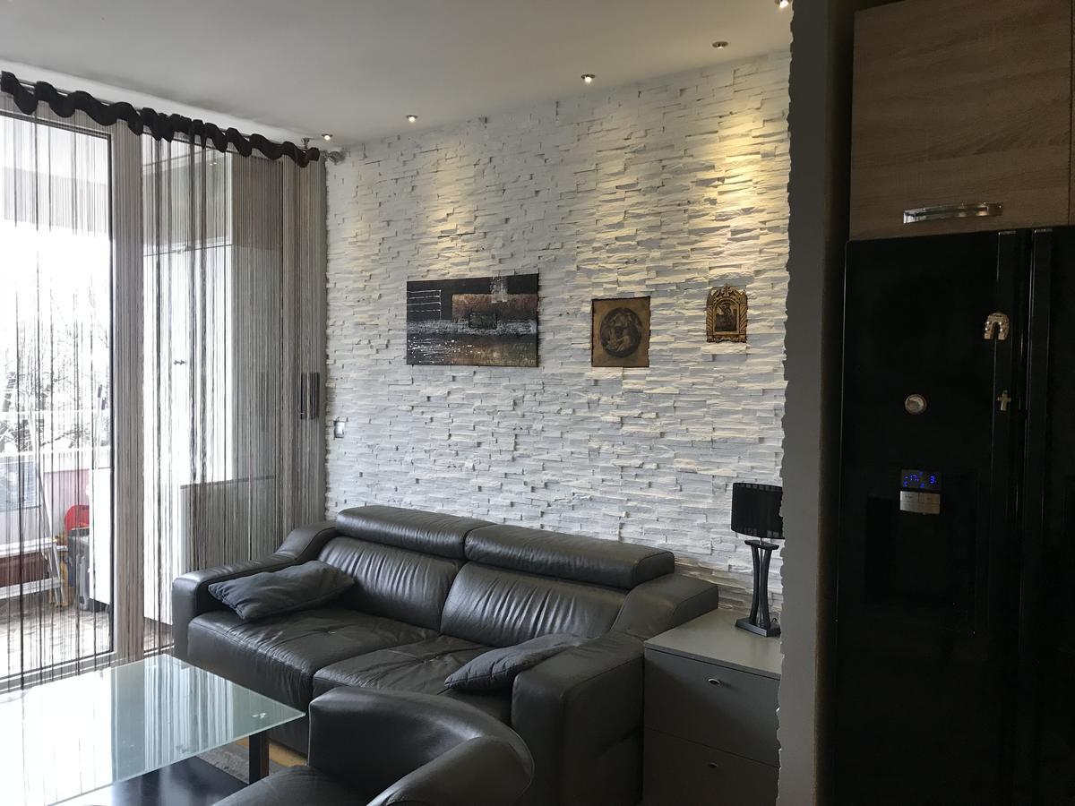 Lovely Apartment Belgrado Buitenkant foto