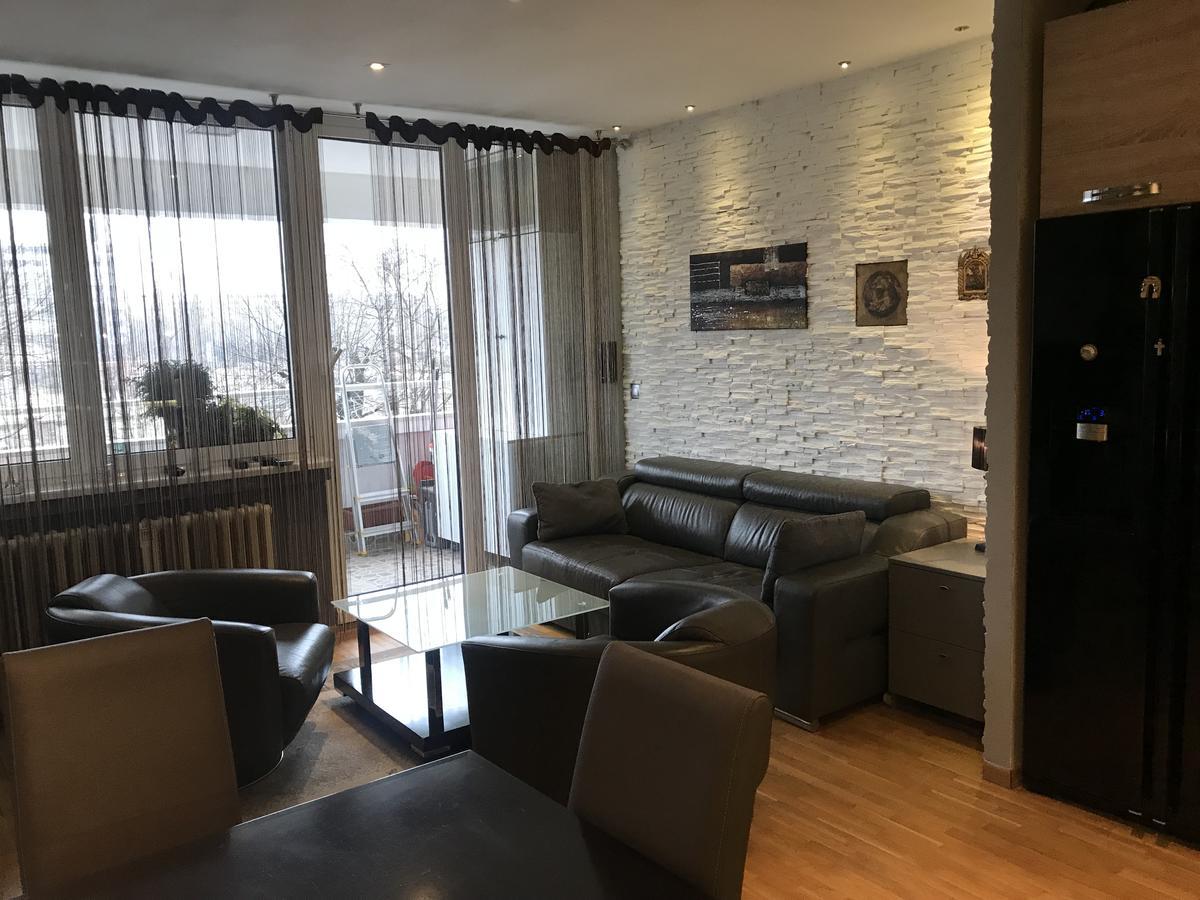 Lovely Apartment Belgrado Buitenkant foto
